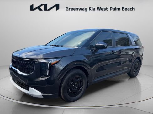 Used 2025 Kia Carnival FWD image 3