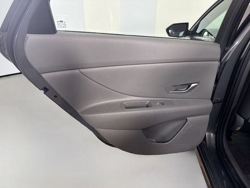 Used 2024 Hyundai Elantra SEL FWD image 26