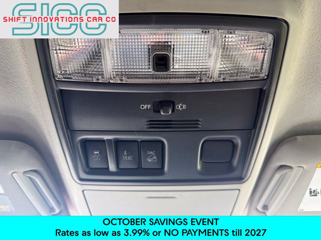 Used 2018 Toyota 4Runner SR5 AWD/4WD image 19