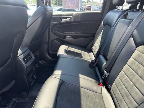 Used 2022 Ford Edge ST-Line w/ Class II Trailer Tow Package AWD/4WD image 19