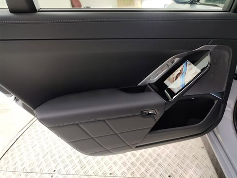 New 2026 BMW 740i w/ Premium Package image 26