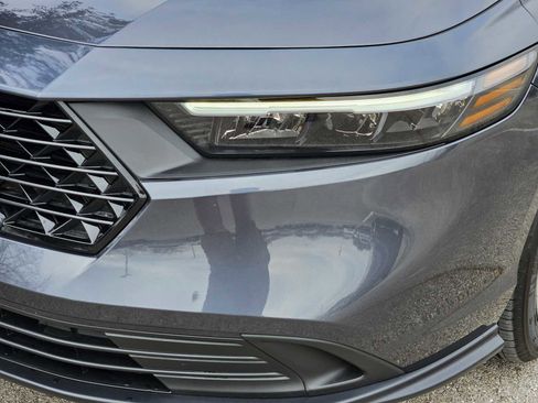 Used 2025 Honda Accord LX image 7