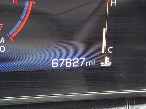 Used 2024 Chevrolet Trax RS w/ Sunroof Package image 19