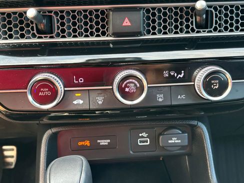 Used 2024 Honda Civic Sport image 47