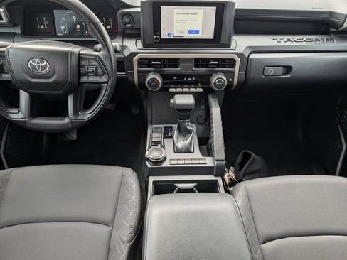 Used 2025 Toyota Tacoma SR AWD/4WD image 11