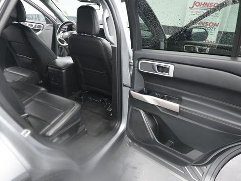 Used 2024 Ford Explorer XLT w/ Equipment Group 202A AWD/4WD image 16
