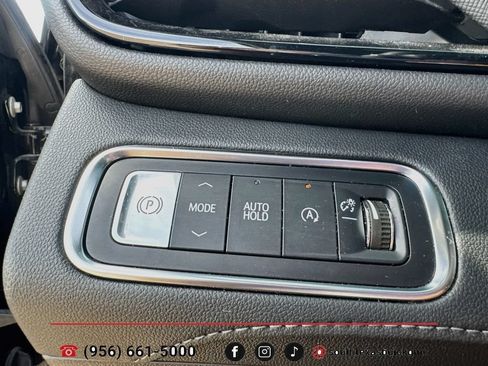 Used 2025 Buick Enclave Sport Touring w/ Power Package FWD image 23