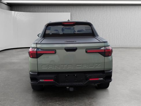 Used 2022 Hyundai Santa Cruz SEL w/ Activity Package FWD image 6