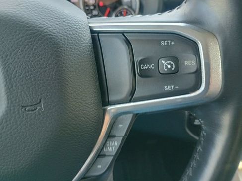 Used 2022 RAM 1500 Laramie AWD/4WD image 30
