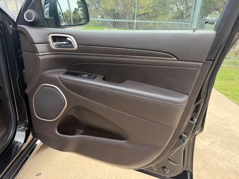 Used 2014 Jeep Grand Cherokee Summit image 38