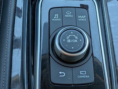 Used 2023 Nissan Armada Platinum w/ Captain's Chairs Package image 27