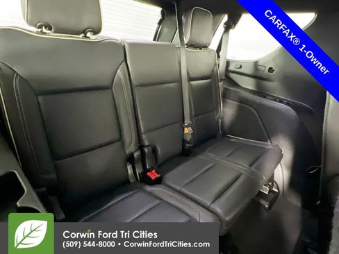 Used 2024 Chevrolet Tahoe Premier AWD/4WD image 17