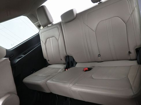 Used 2023 Ford Expedition Limited image 35