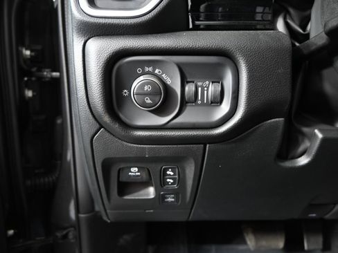 Used 2025 RAM 1500 Laramie AWD/4WD image 24
