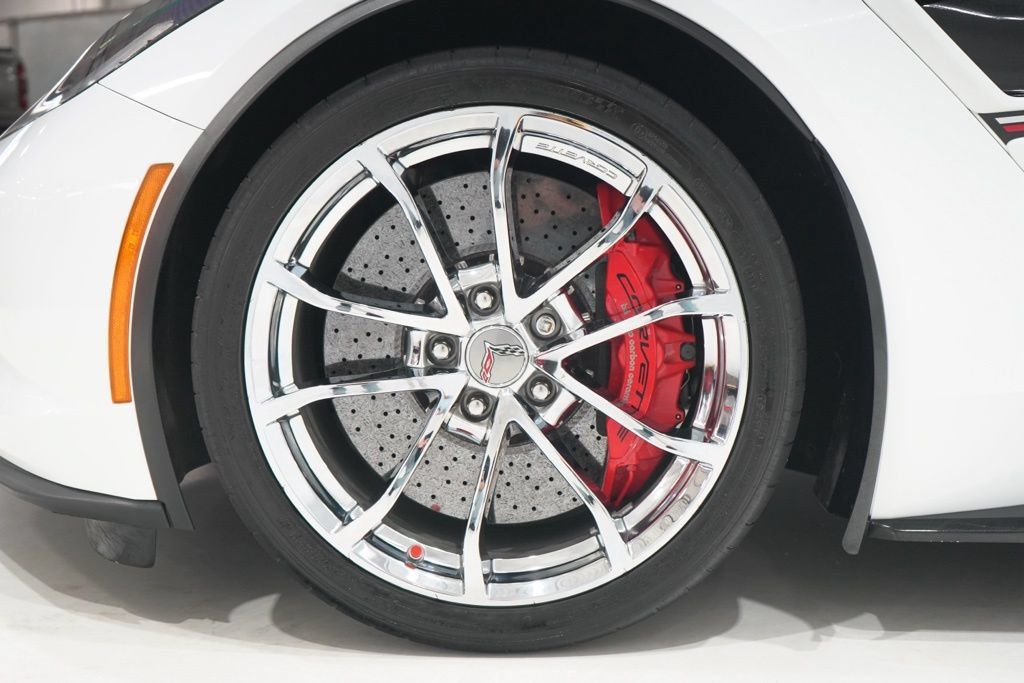 Used 2018 Chevrolet Corvette Grand Sport RWD image 11
