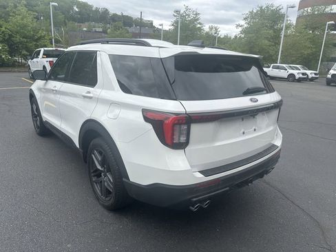 Used 2025 Ford Explorer ST AWD/4WD image 7
