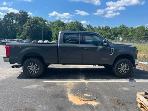 Used 2018 Ford F250 Lariat AWD/4WD image 2