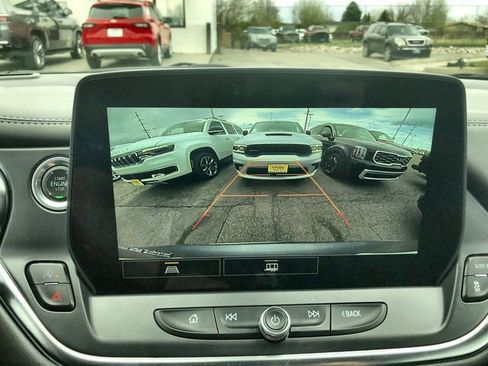 Used 2024 Chevrolet Blazer LT image 17