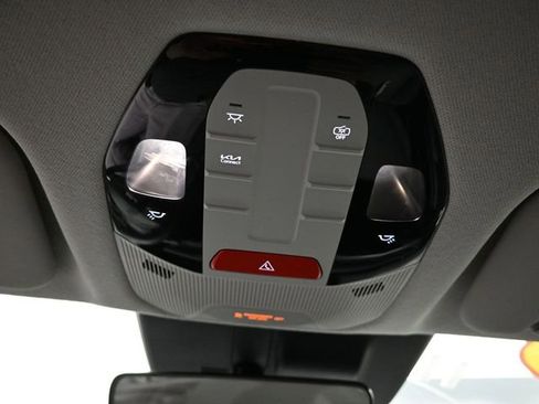 Used 2025 Kia K4 LXS image 27