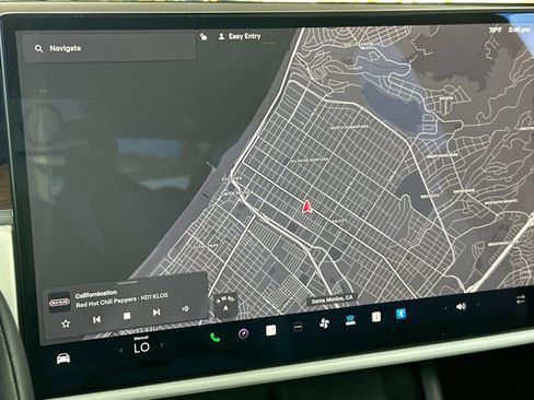 Used 2023 Tesla Model X AWD/4WD image 22