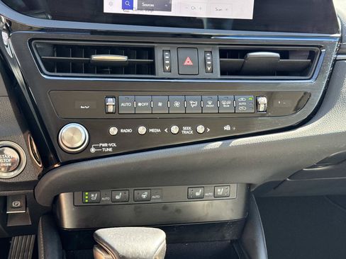 Certified 2025 Lexus ES 350 w/ Premium Package FWD image 33