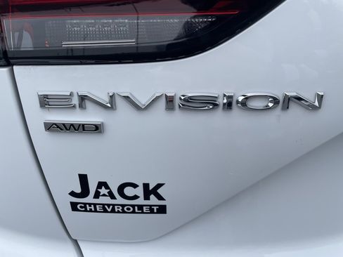 Used 2023 Buick Envision Essence image 7