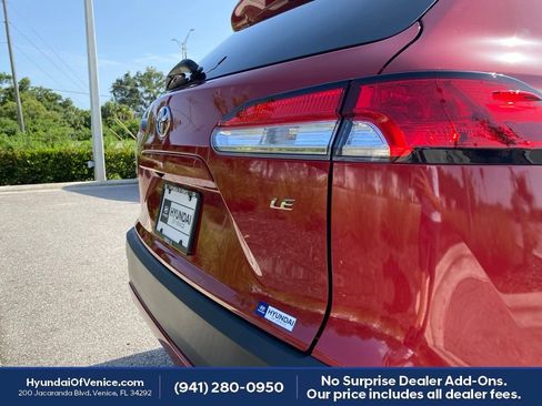 Used 2024 Toyota Corolla Cross LE w/ Moonroof Package FWD image 41