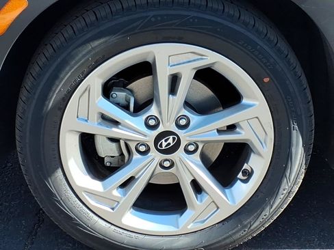Used 2022 Hyundai Kona SEL FWD image 9