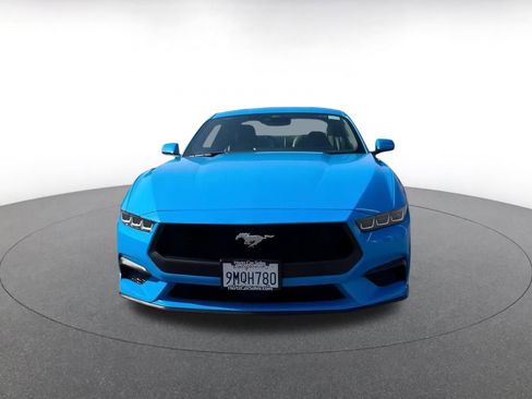 Used 2024 Ford Mustang Premium image 4