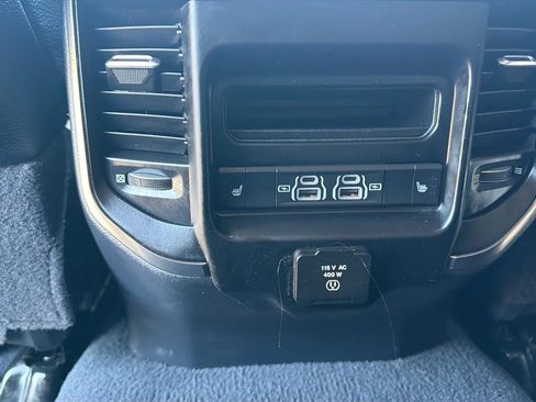 Used 2022 RAM 2500 Limited AWD/4WD image 15