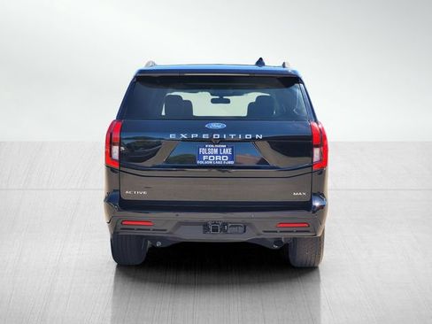 Certified 2025 Ford Expedition Max Active RWD image 5