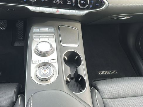 Used 2024 Genesis Electrified GV70 AWD/4WD image 25