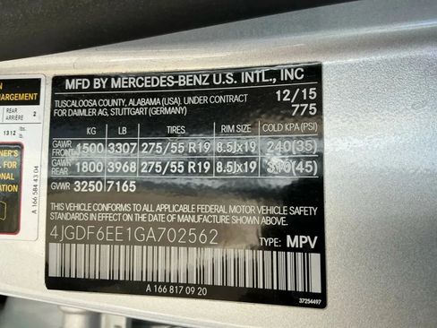 Used 2016 Mercedes-Benz GL 450 4MATIC image 38