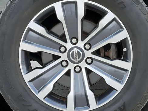 Used 2018 Nissan Armada SL w/ Moonroof Package AWD/4WD image 40