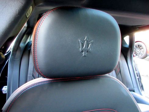 Used 2015 Maserati Quattroporte S Q4 image 37