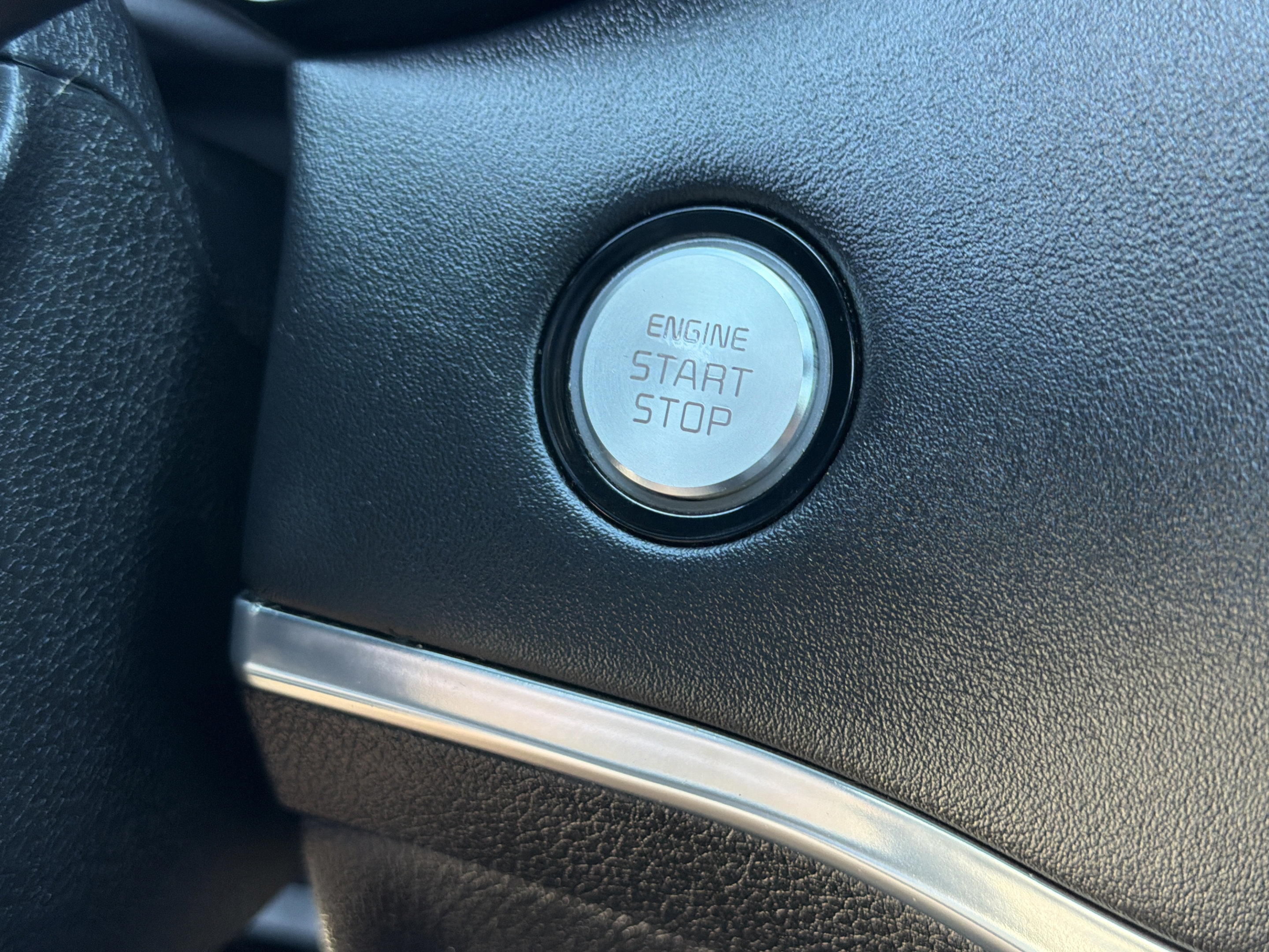 Used 2020 Kia Stinger GT2 AWD/4WD image 9
