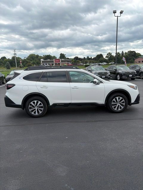 Used 2020 Subaru Outback Premium AWD/4WD image 4