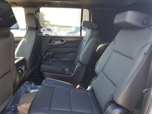 New 2026 GMC Yukon XL Denali w/ Denali Reserve Package image 11