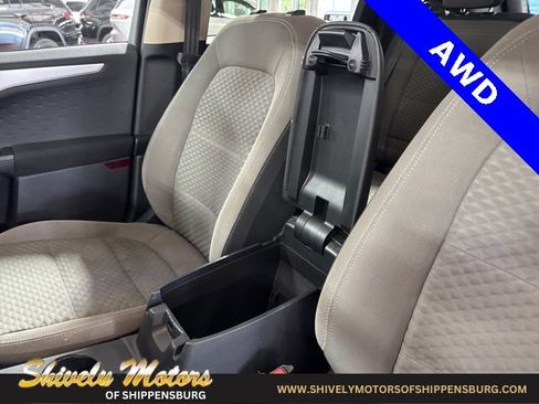 Used 2020 Ford Escape SE image 22