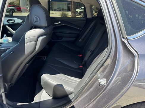 Used 2023 Acura TLX FWD image 9