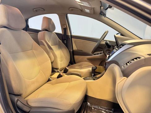 Used 2014 Hyundai Accent GLS image 21