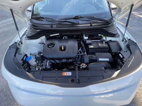 Used 2025 Kia Soul LX w/ LX Technology Package image 28