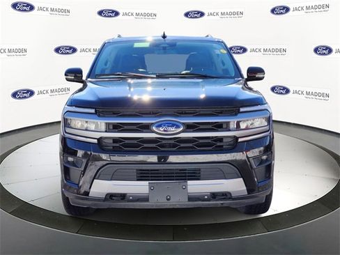 Used 2022 Ford Expedition XLT image 8