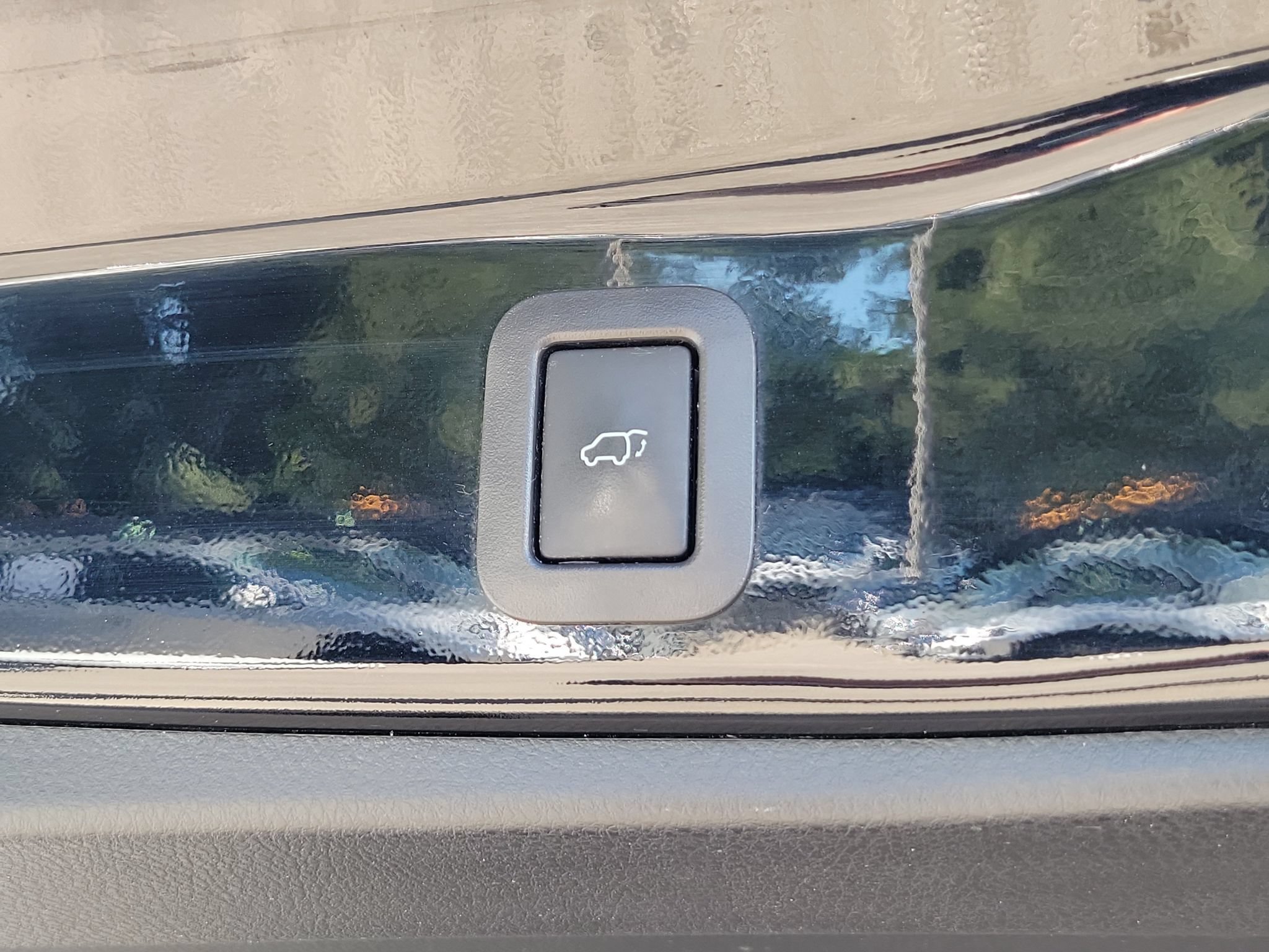 Used 2019 Toyota Highlander XLE AWD/4WD image 12