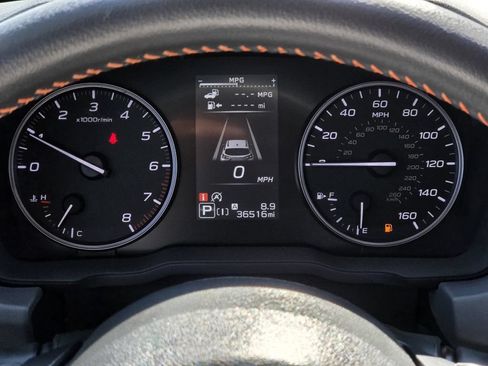 Used 2024 Subaru Crosstrek 2.5i Limited AWD/4WD image 30
