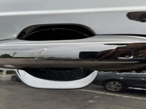 Used 2019 Volvo XC90 T6 R-Design w/ Protection Package Premier image 12