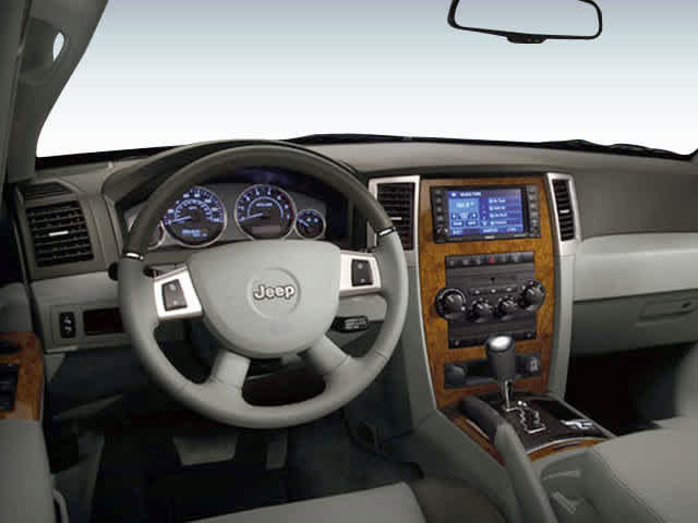 Used 2008 Jeep Grand Cherokee Laredo AWD/4WD image 4