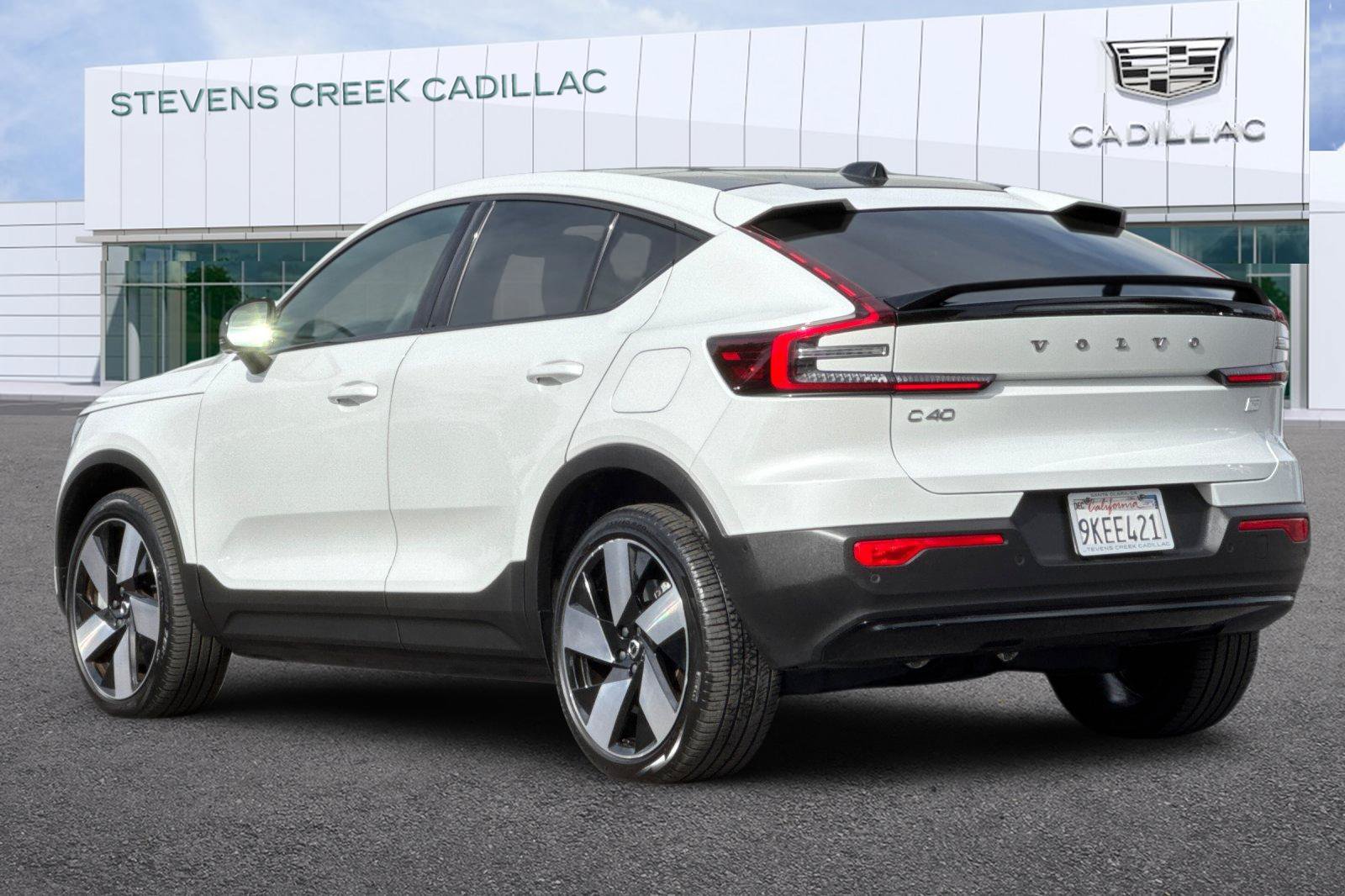 Used 2023 Volvo C40 P8 Recharge Ultimate AWD/4WD image 5