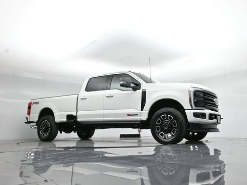 New 2026 Ford F350 Platinum w/ Tremor Off-Road Package AWD/4WD image 3