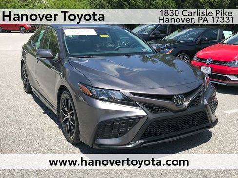 Used 2024 Toyota Camry SE AWD/4WD image 1